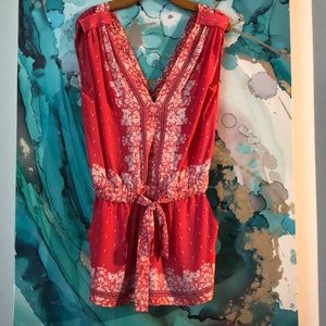 ❤️🌸BCBG MaxaZria Lipstick Red Comb Romper.